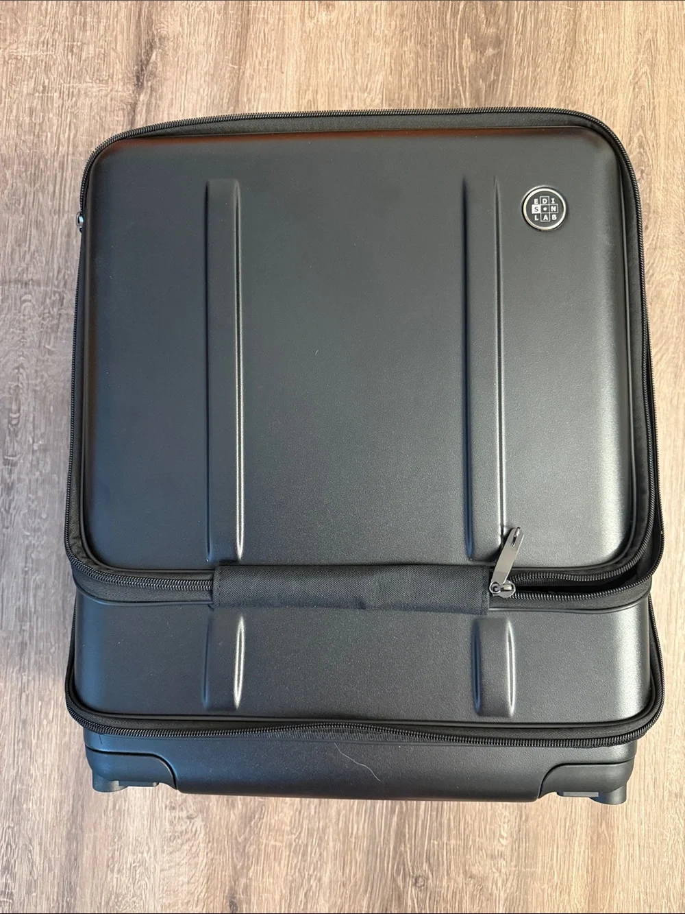 Carry On Suitcase That Turns Into A Shelf